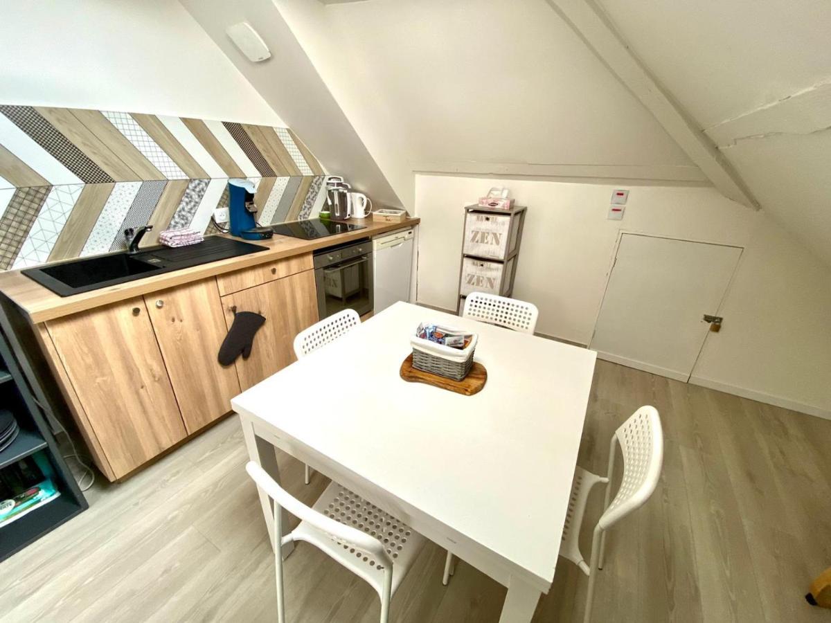 Charleville-Mézières Appartement Vue Sur Les Etoiles מראה חיצוני תמונה