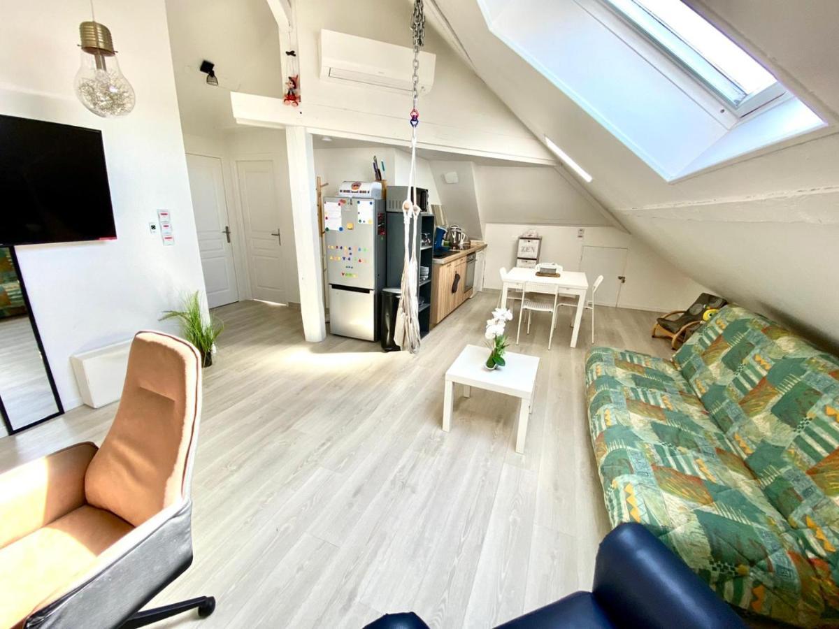 Charleville-Mézières Appartement Vue Sur Les Etoiles מראה חיצוני תמונה